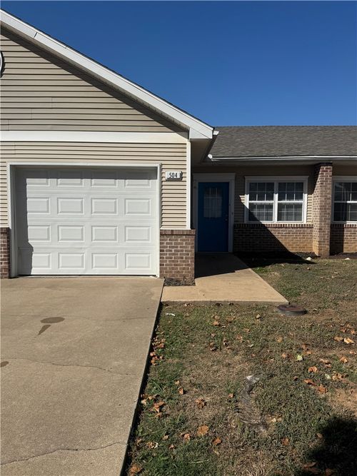 504 N 7th St, Rogers, AR, 72756-3733 | Card Image
