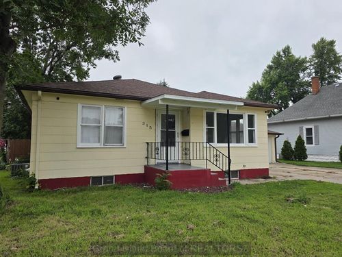 315 S Vine St, Grand Island, NE, 68801-7818 | Card Image