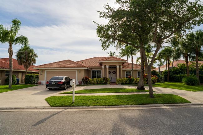 165 Cypress Trce, House other with 4 bedrooms, 3 bathrooms and null parking in Royal Palm Beach FL | Image 54