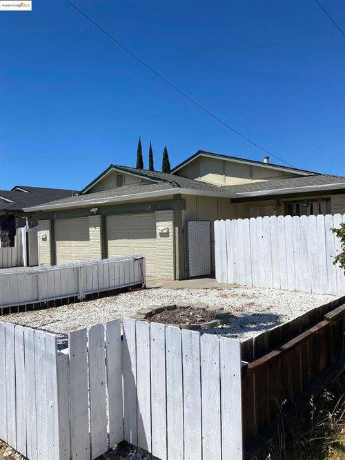 137 El Dorado Dr, Pittsburg, CA, 94565 | Card Image