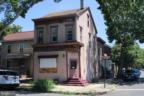 626 Hudson St, Trenton, NJ, 08611-1616 | Card Image