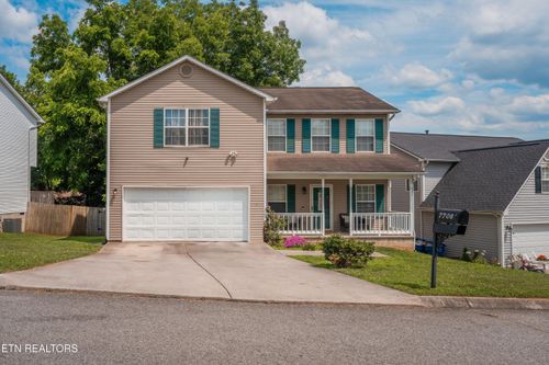 7708 Ambergate Dr, Powell, TN, 37849-5394 | Card Image