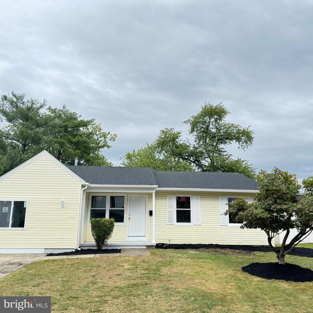 Sandal Ln, Willingboro, NJ 08046