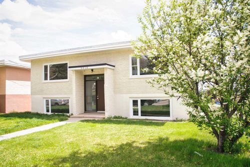 5016 Stanley Avenue Sw, Calgary, AB, T2S2R5 | Card Image