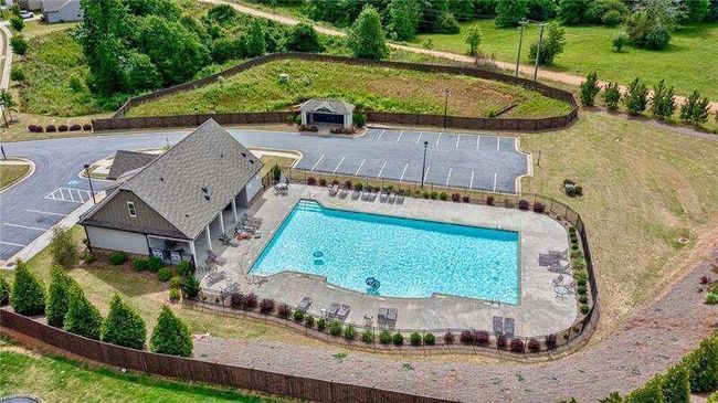 7059 Lancaster Xing, House other with 4 bedrooms, 3 bathrooms and 3 parking in Flowery Branch GA | Image 43