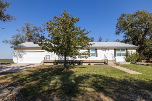 10558 N Broadway St, Valley Center, KS, 67147-8504 | Card Image