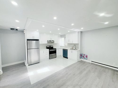 192-1055 Dundas St E, Mississauga, ON, L4Y3X6 | Card Image