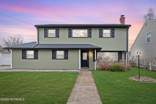 20 Surrey Dr, Hazlet, NJ, 07730-1829 | Card Image