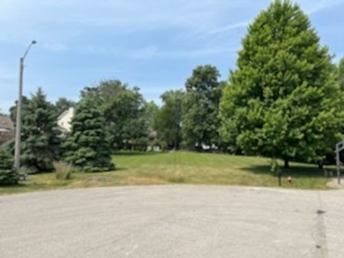 704 Russell Ct, Heyworth, IL, 61745-9617 | Card Image