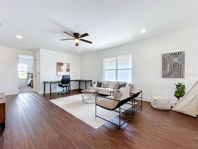 Upstairs Loft | Image 21