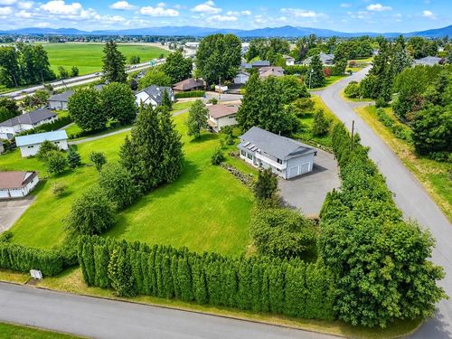 1783 Everett Rd, Abbotsford, BC, V2S7S4 | Card Image