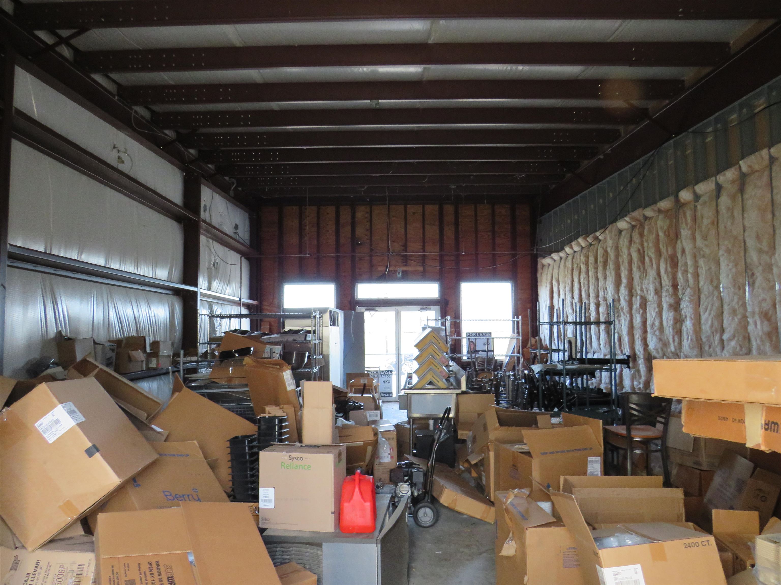Commercial Lease in Groves 4