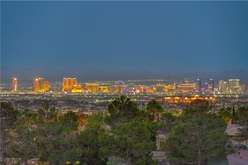 2124 Bay Tree Dr, Las Vegas, NV, 89134-5236 | Card Image