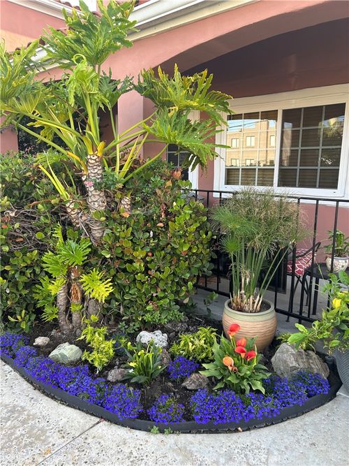 c23-409 Utica Ave, Huntington Beach, CA, 92648-2885 | Card Image