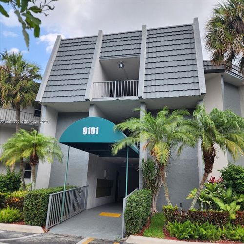 305-9101 Lime Bay Blvd, Tamarac, FL, 33321-8656 | Card Image