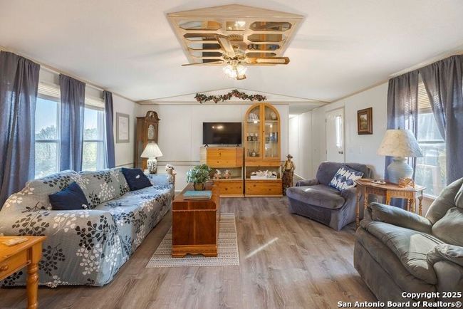 135 Feather Ridge Rd, House other with 3 bedrooms, 2 bathrooms and null parking in Center Point TX | Image 12