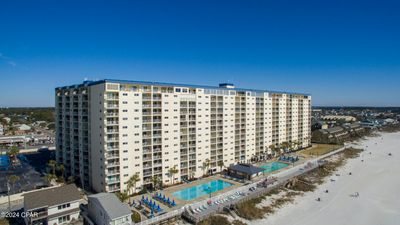 611 - 5801 Thomas Drive, Condo with 2 bedrooms, 2 bathrooms and null parking in Panama City Beach FL | Image 1