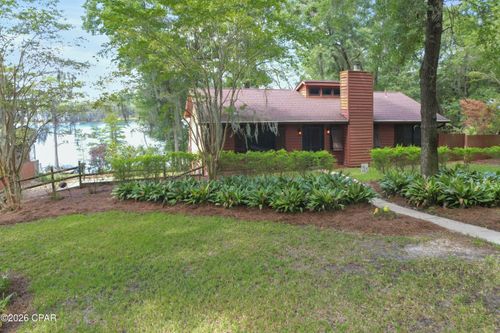 2924 Paradise Lakes Rd, Chipley, FL, 32428-7311 | Card Image