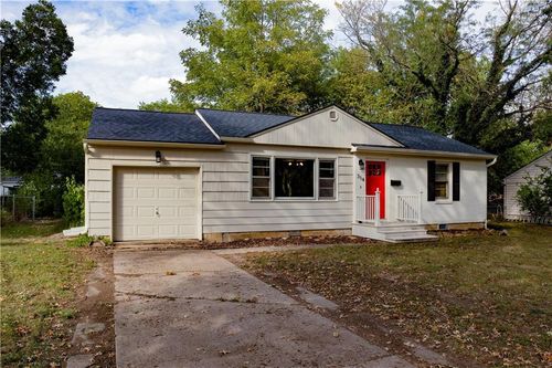 314 Oklahoma St, Lawrence, KS, 66046-4830 | Card Image