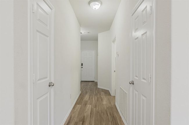 2131 Lost Timbers Dr, House other with 3 bedrooms, 2 bathrooms and 2 parking in Conroe TX | Image 9