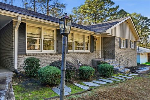 2952 Arrowood Dr, East Point, GA, 30344-3860 | Card Image
