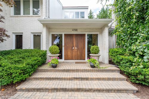 4768 Wendrick Dr, West Bloomfield, MI, 48323-3651 | Card Image