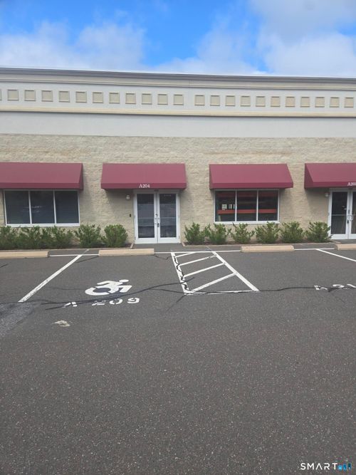 a204-100 Corporate Dr, Trumbull, CT, 06611-6344 | Card Image