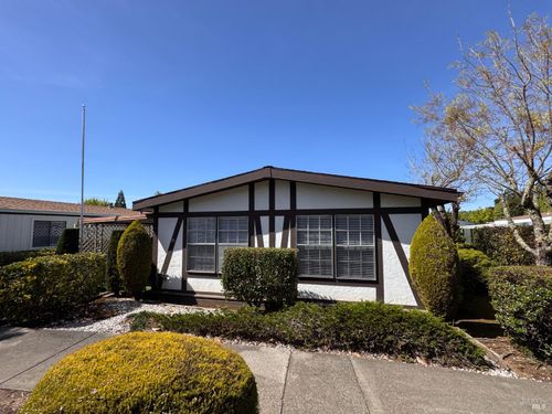 96 Glenoak Ct, Santa Rosa, CA, 95409-2716 | Card Image
