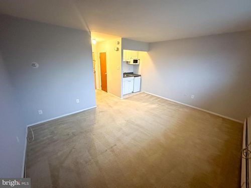 32-4300 Pearson Avenue, PHILADELPHIA, PA, 19114 | Card Image