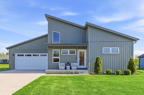 404 Sandmar Dr, RIPON, WI, 54971-1869 | Card Image