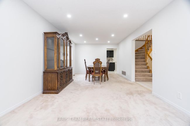 17 Carmichael Crt, House other with 4 bedrooms, 4 bathrooms and 4 parking in Orillia ON | Image 12