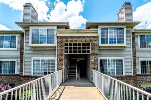 4220 Endeavor Dr, Colerain Twp, OH, 45252-2321 | Card Image
