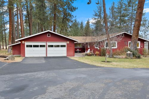 20380 Tailblock Rd, Bend, OR, 97702-2621 | Card Image
