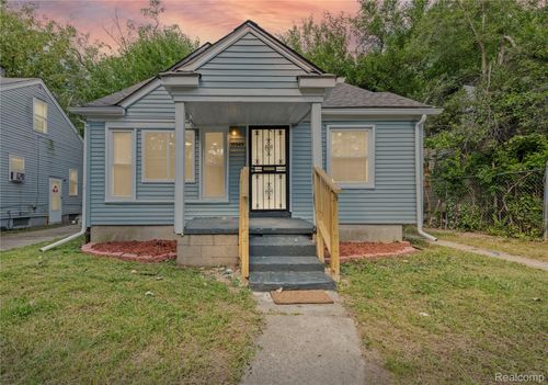 19945 Biltmore St, Detroit, MI, 48235-2428 | Card Image