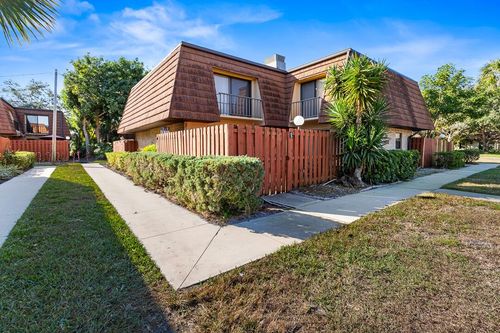 apt-13-1402 Nebraska Ave, Fort Pierce, FL, 34950-5218 | Card Image