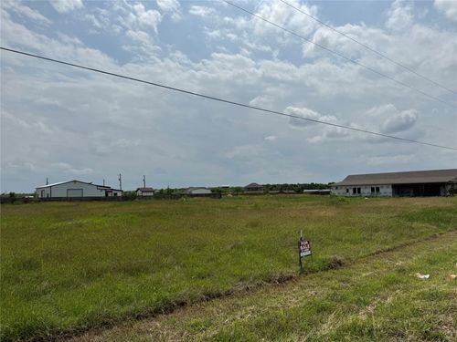 198 Bianca Cir, Del Valle, TX, 78617-2647 | Card Image