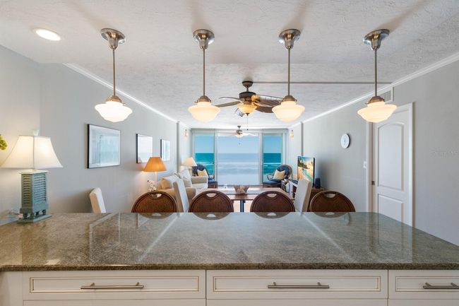 UNIT-204 - 5300 Gulf Dr, Condo with 2 bedrooms, 2 bathrooms and null parking in Holmes Beach FL | Image 7