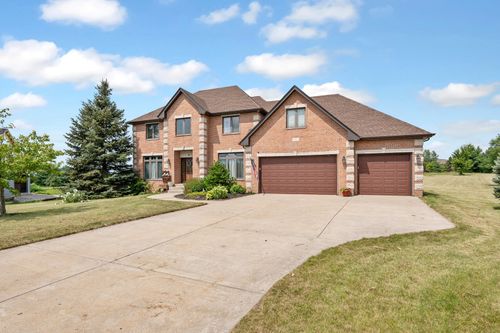 15673 Cobb Ct, Millbrook, IL, 60536 | Card Image