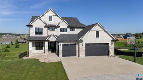 505 S Sassafras Cir, Sioux Falls, SD, 57110-4572 | Card Image