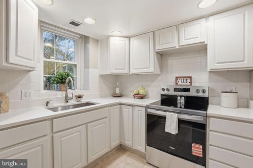 apt-b1-3059 S Buchanan St, ARLINGTON, VA, 22206-1516 | Card Image