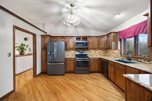 727 Old Hunt Rd, Fox River Grove, IL, 60021-1807 | Card Image