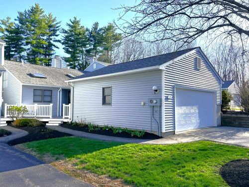 9 Bucks Hill Rd, Durham, NH, 03824-3202 | Card Image