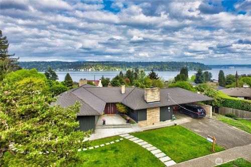 6116 Oakhurst Rd S, Seattle, WA, 98118-3047 | Card Image