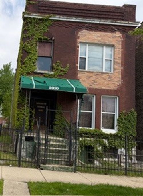 2910 W Fulton Street, Chicago, IL, 60612 | Card Image