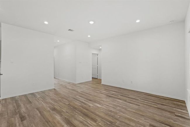 15053 Cherry Creek Dr, House other with 3 bedrooms, 2 bathrooms and 2 parking in Magnolia TX | Image 8