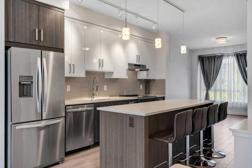 958 Sherwood Blvd Nw, Calgary, AB, T3R0V3 | Card Image