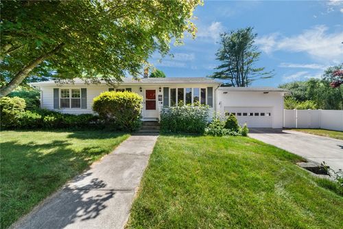 74 Daytona Ave, Narragansett, RI, 02882-4403 | Card Image
