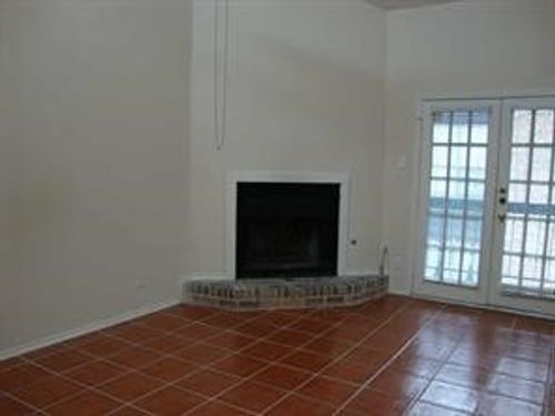 apt-32-7525 Holly Hill Dr, Dallas, TX, 75231-4510 | Card Image
