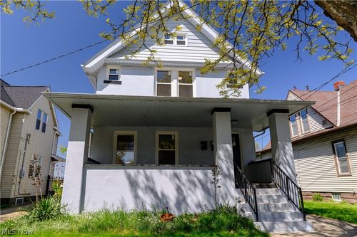 2016 Halstead Ave, Lakewood, OH, 44107-6209 | Card Image