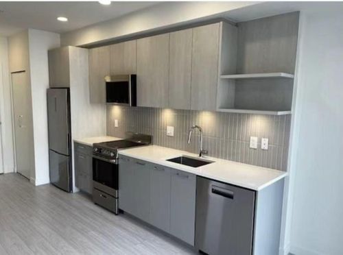 10777 E 138 Street E, Surrey, BC, V3T0T5 | Card Image